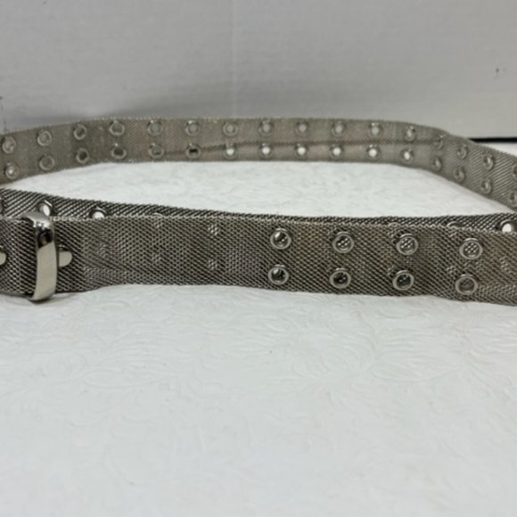 VTG Silver Metal Mesh Belt w/Double Eyelet Design & Rectangle Roller Buckle - Picture 7 of 10